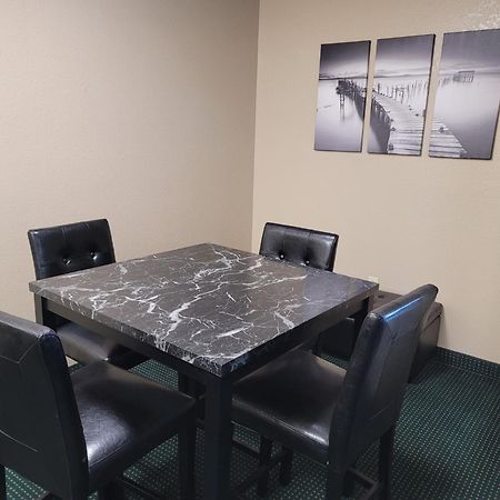 伊奥尼亚速8酒店 Ionia 外观 照片